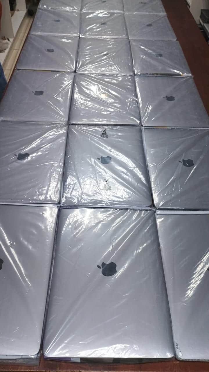 Apple Macbook Air, M1 Chip, 13" 2020 Model