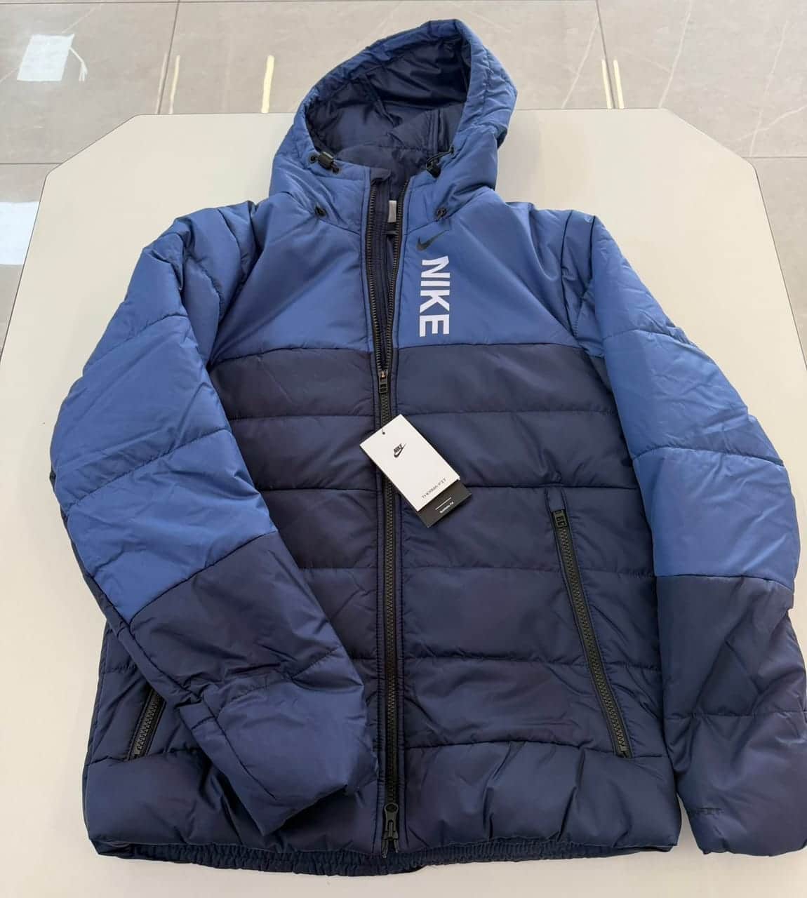 Mix Authentic Nike Clothing End Of Season Wholesale Offer